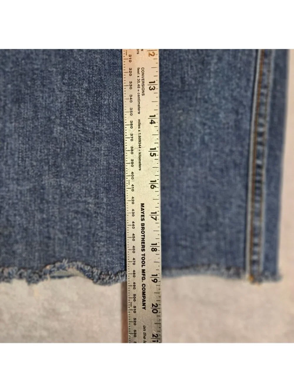 Old Navy Womens 16 Denim Skirt Blue Medium wash cowgirl casual classic raw hem